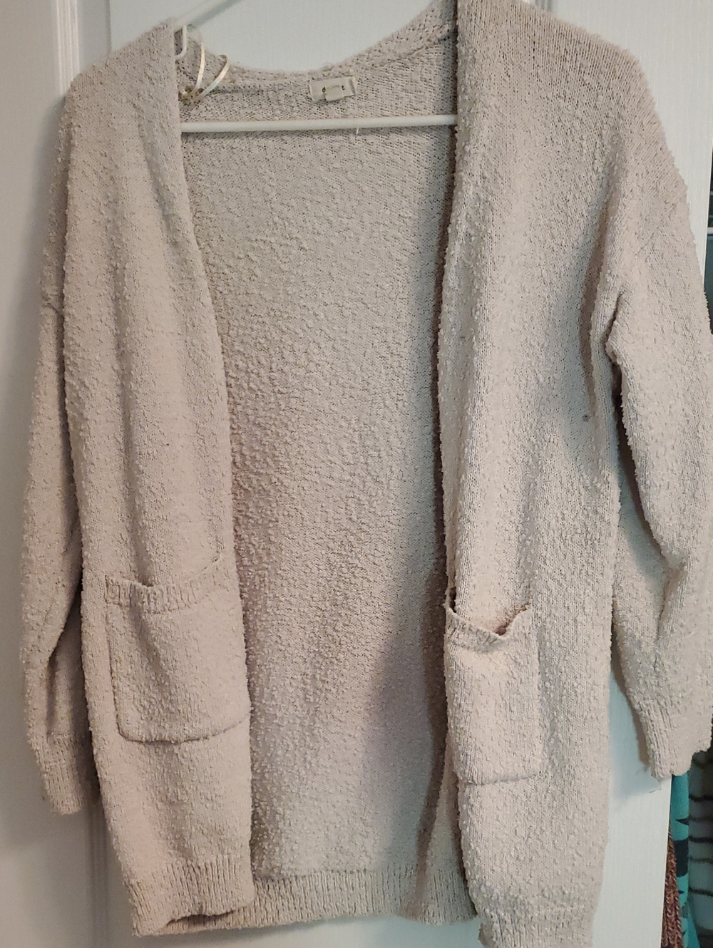 Cozy Open-Front Women's Cardigan Sweater in Light Beige